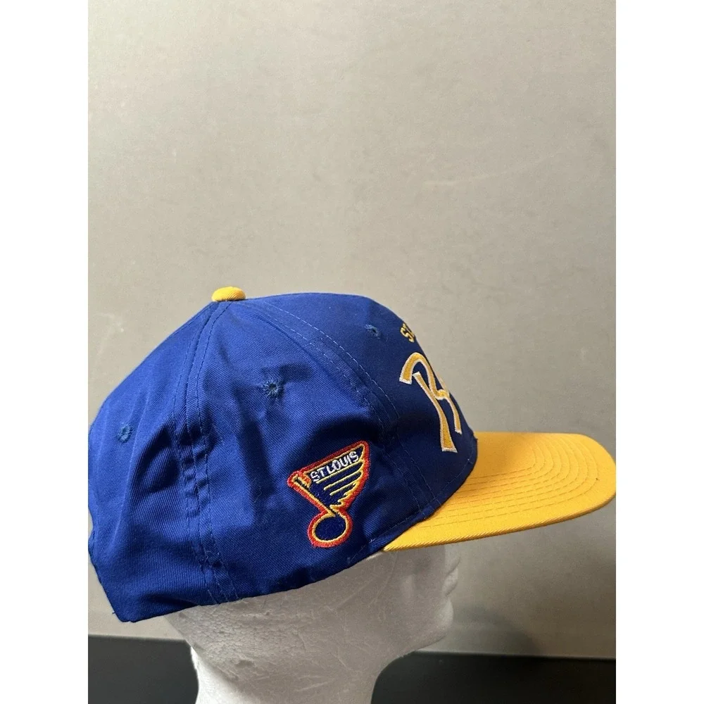 sports‎ specialties vintage St Louis Blues SnapBack Hat Youth Size